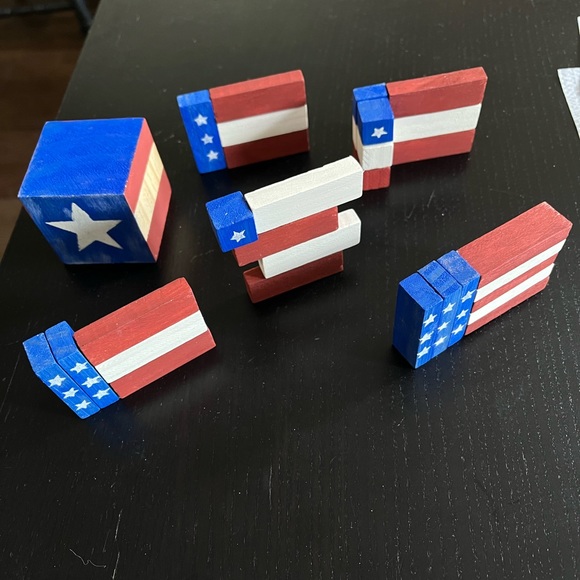 Flag Tiered Tray Decor - Picture 5 of 5